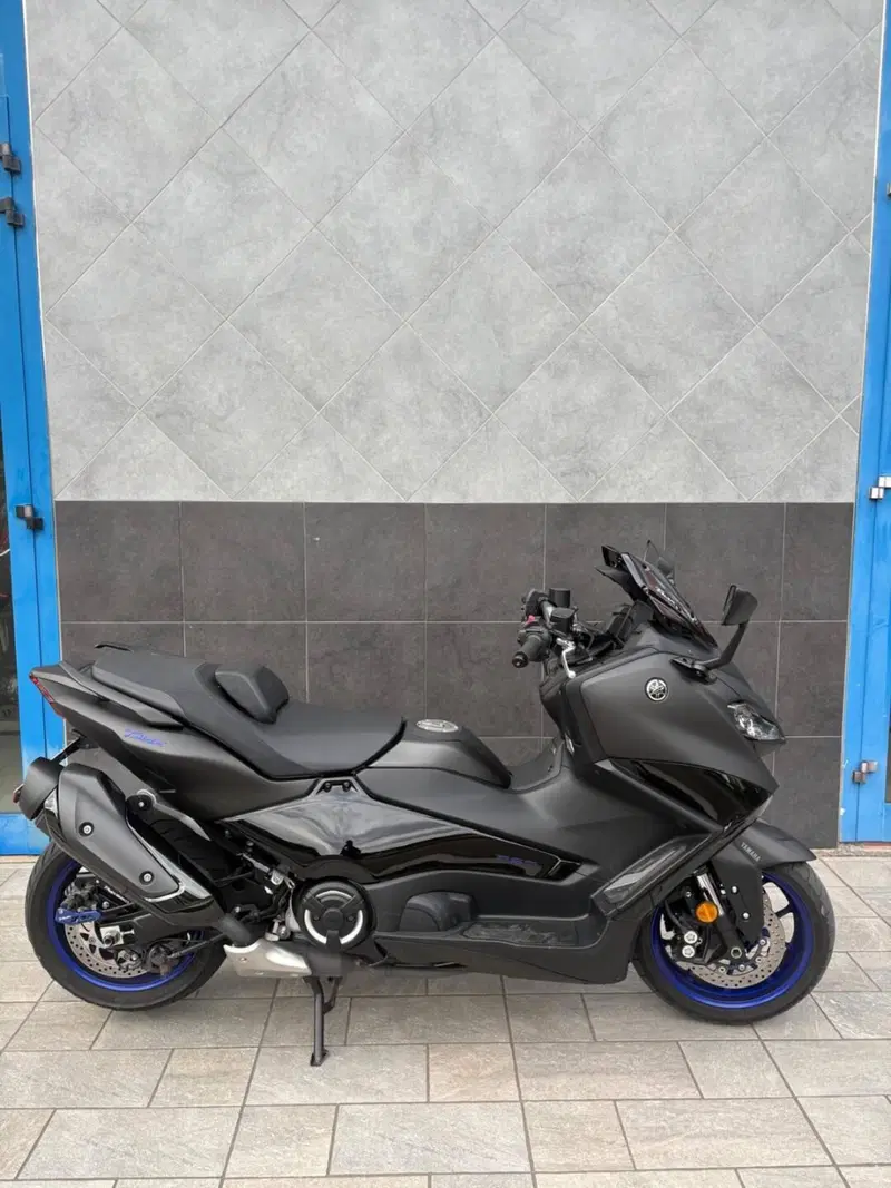 Yamaha T-Max 560 (2022 - 24)