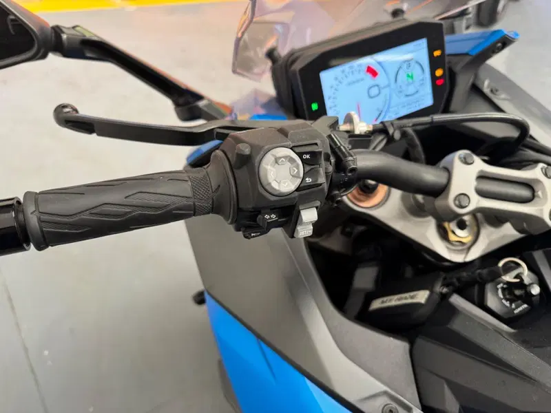 Suzuki GSX-S1000GT (2022 - 24) (5)