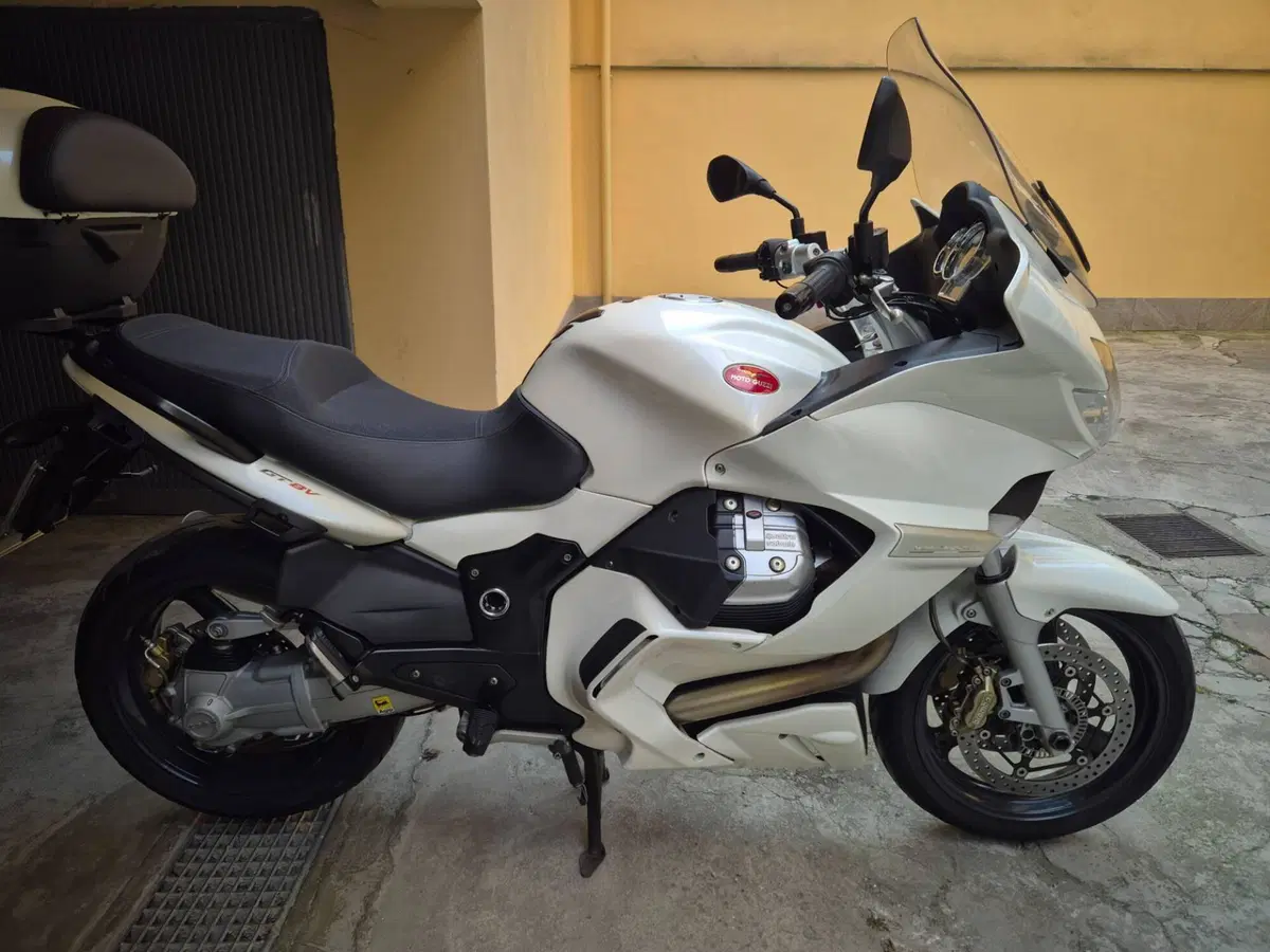 Moto Guzzi Norge 1200 GT 8V (2011 - 16) (2)