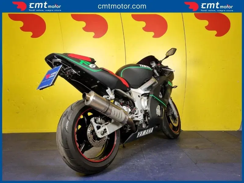 Yamaha YZF R6 (2003 - 04) (4)
