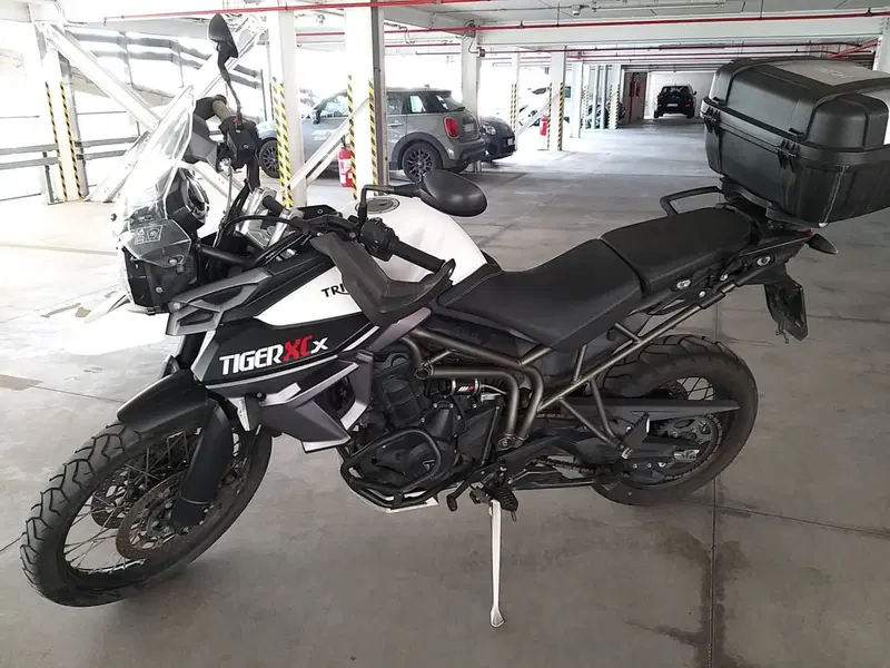 Triumph Tiger 800 XCx (2015 - 17) (2)