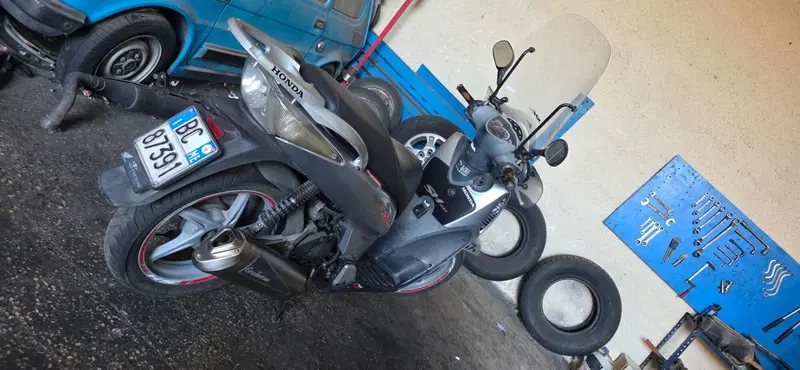 Honda @ 125 (2000 - 06) (2)