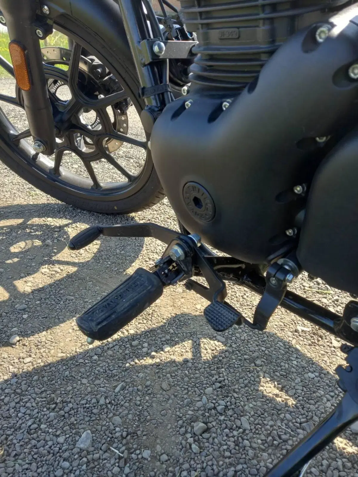 Royal Enfield Meteor 350 Aurora (2024 - 26) (4)