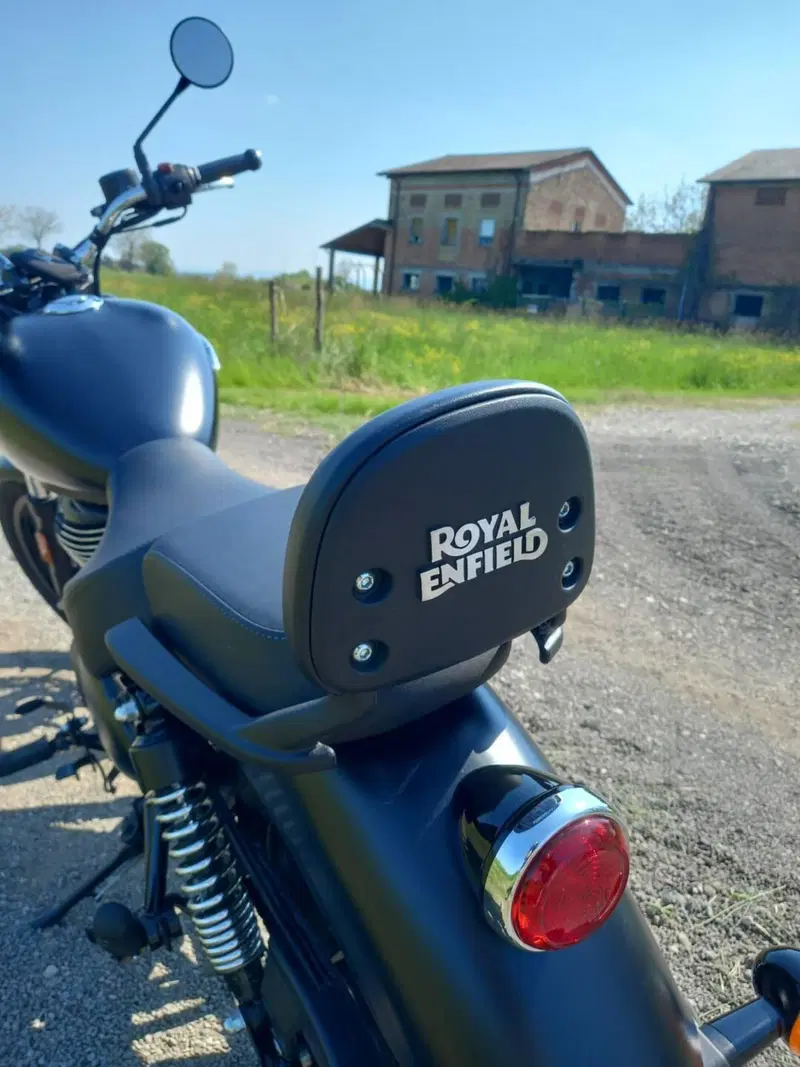 Royal Enfield Meteor 350 Aurora (2024 - 26) (5)