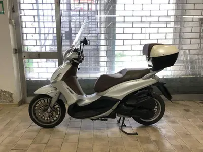Piaggio Beverly 300 i.e. ABS-ASR (2016 - 20) usata
