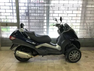 Piaggio MP3 300 (2010 - 11) usata