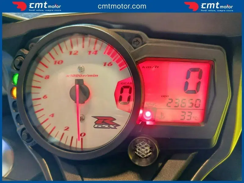 Suzuki GSX R 750 (2006 - 07) (5)