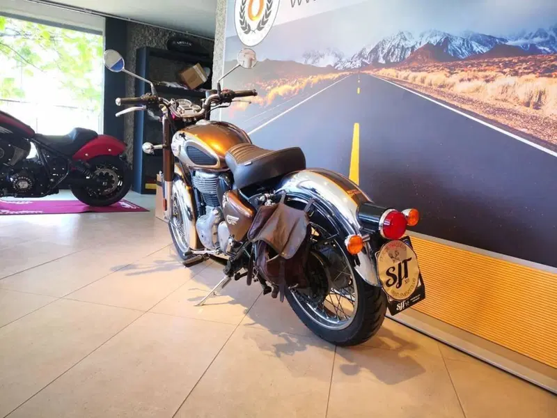 Royal Enfield Classic 350 (2021 - 26) (8)