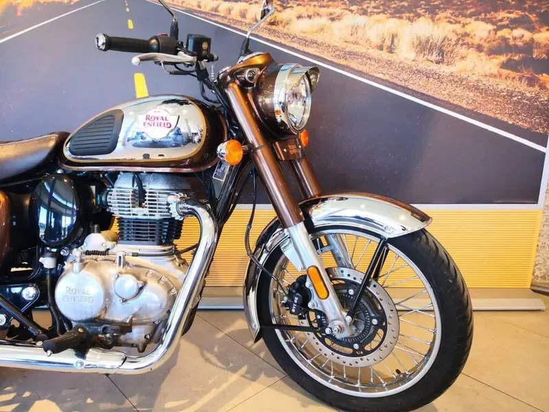 Royal Enfield Classic 350 (2021 - 26) (4)