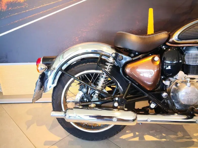 Royal Enfield Classic 350 (2021 - 26) (5)