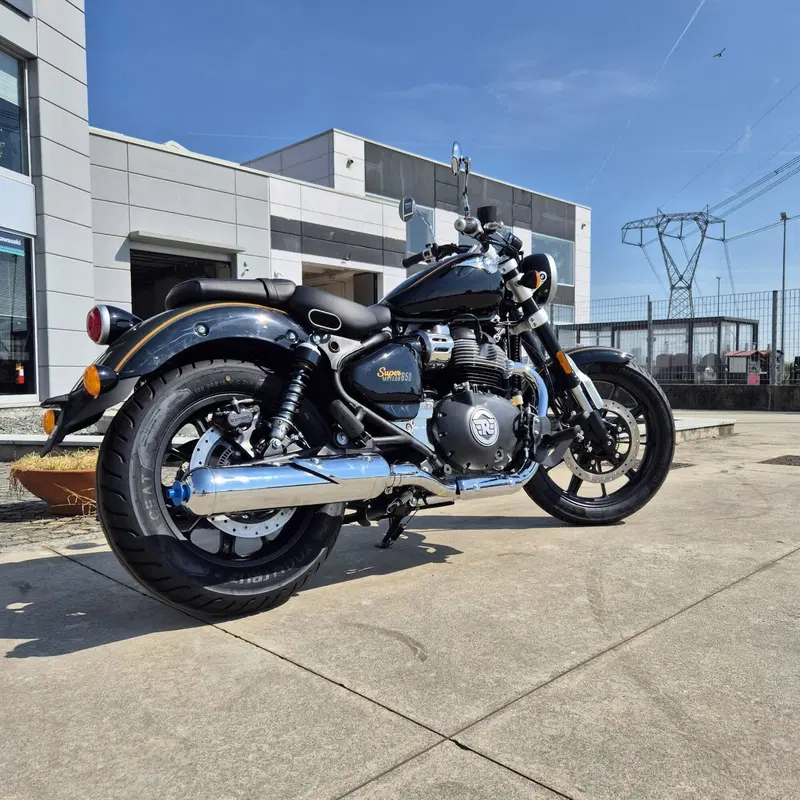 Royal Enfield Super Meteor 650 (2023 - 26) (2)