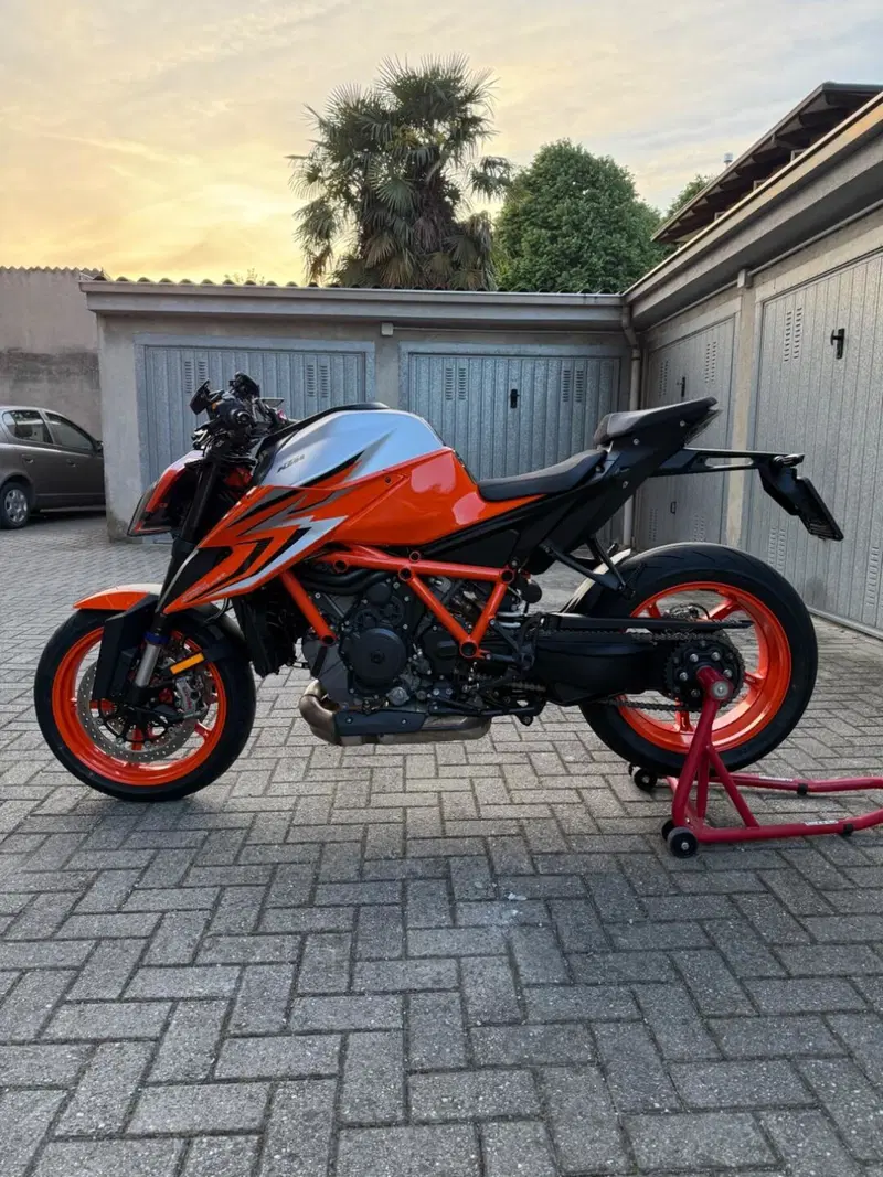 KTM 1290 Super Duke R EVO (2022 - 23) (4)