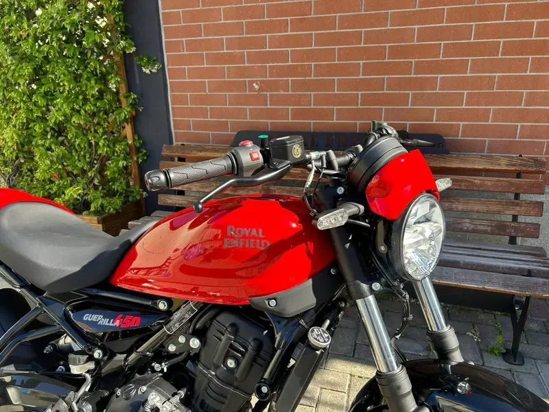 Royal Enfield Guerrilla 450 (2024 - 26) (4)