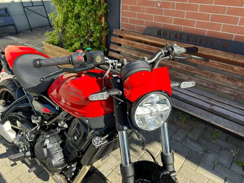Royal Enfield Guerrilla 450 (2024 - 26) (8)