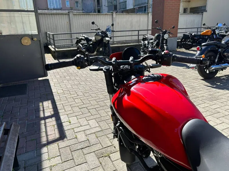 Royal Enfield Guerrilla 450 (2024 - 26) (9)