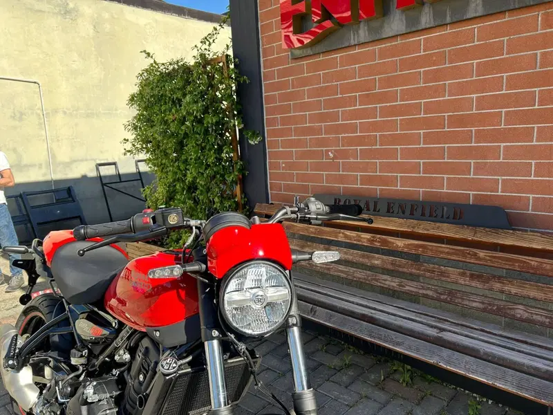 Royal Enfield Guerrilla 450 (2024 - 26) (12)