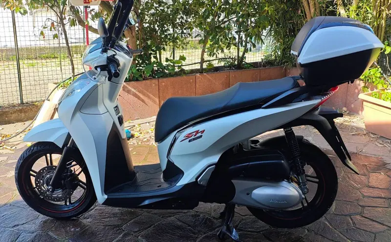 Honda SH 300 i ABS (2016 - 20) (5)