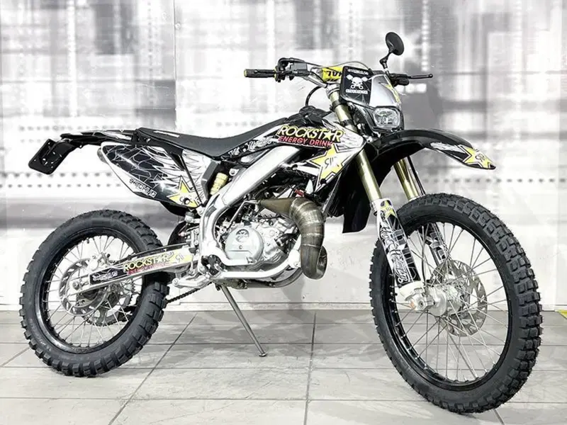 HM CRE SIX Comp. (2007 - 08) 
