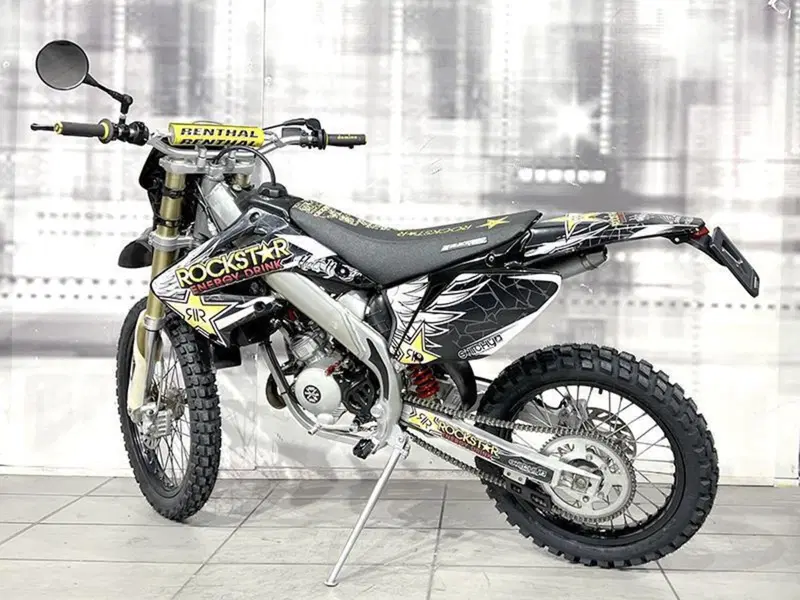 HM CRE SIX Comp. (2007 - 08)  (2)