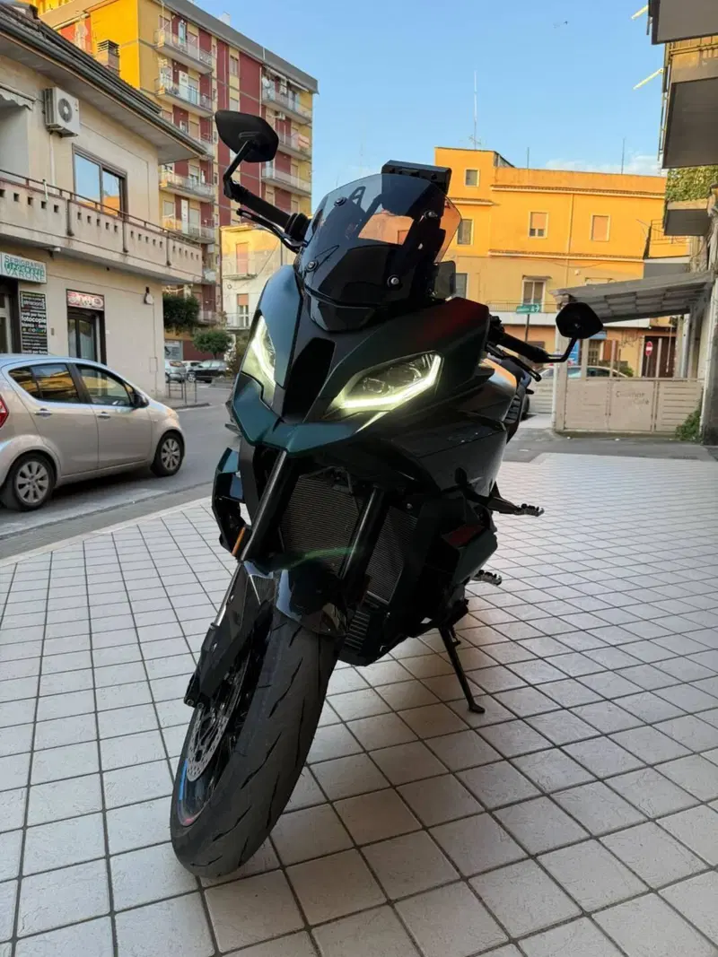 Bmw M 1000 XR (2024 - 26) (2)