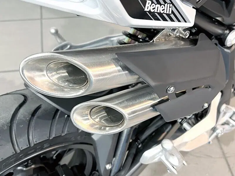 Benelli Tornado Naked T 125 (2022 - 25) (3)