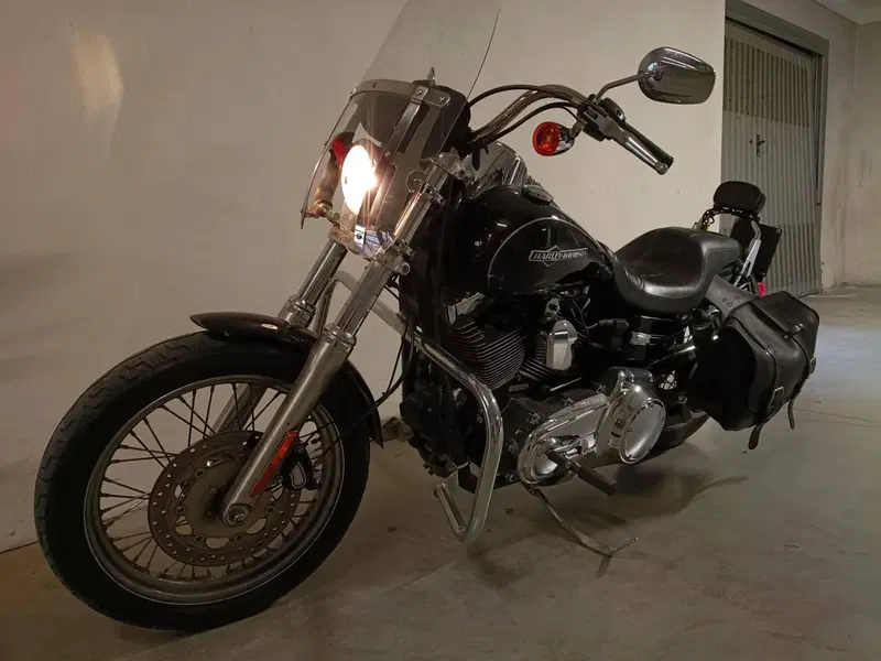 Harley-Davidson 1584 Super Glide Custom (2008 - 13) - FXDC (3)