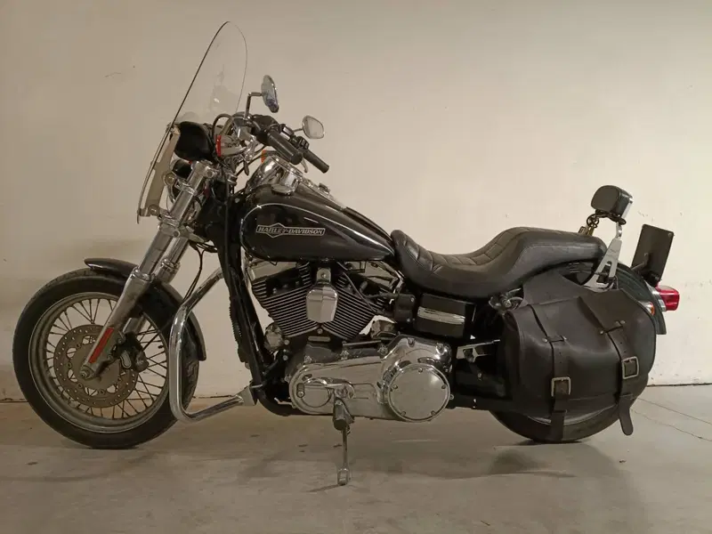 Harley-Davidson 1584 Super Glide Custom (2008 - 13) - FXDC (5)