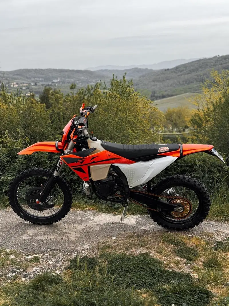 KTM 300 EXC (2025) (3)