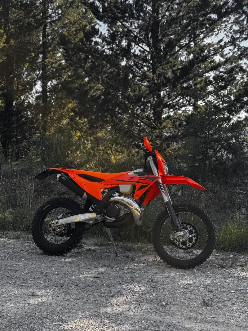 KTM 300 EXC (2025) (4)