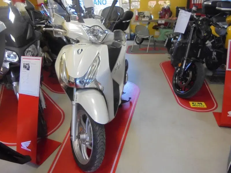 Honda SH 150i ABS (2013 - 16) (4)