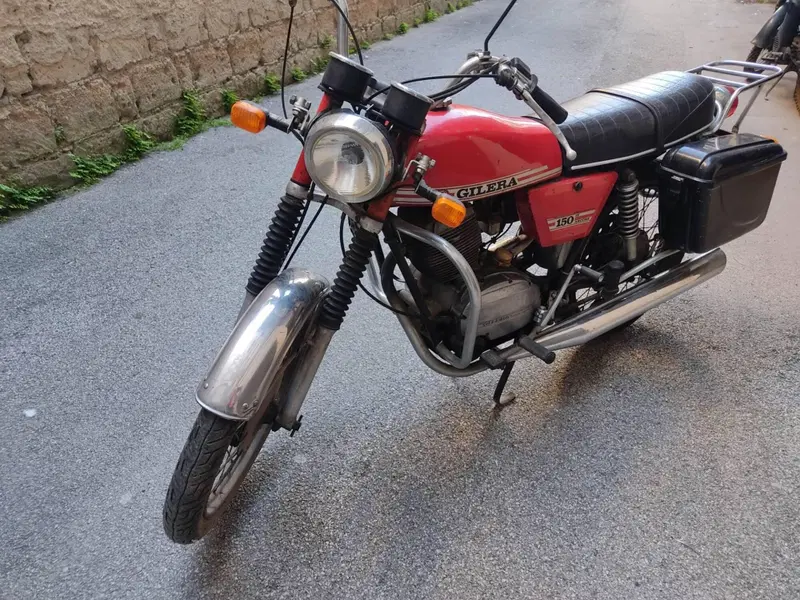 Gilera Arcore 150 (3)