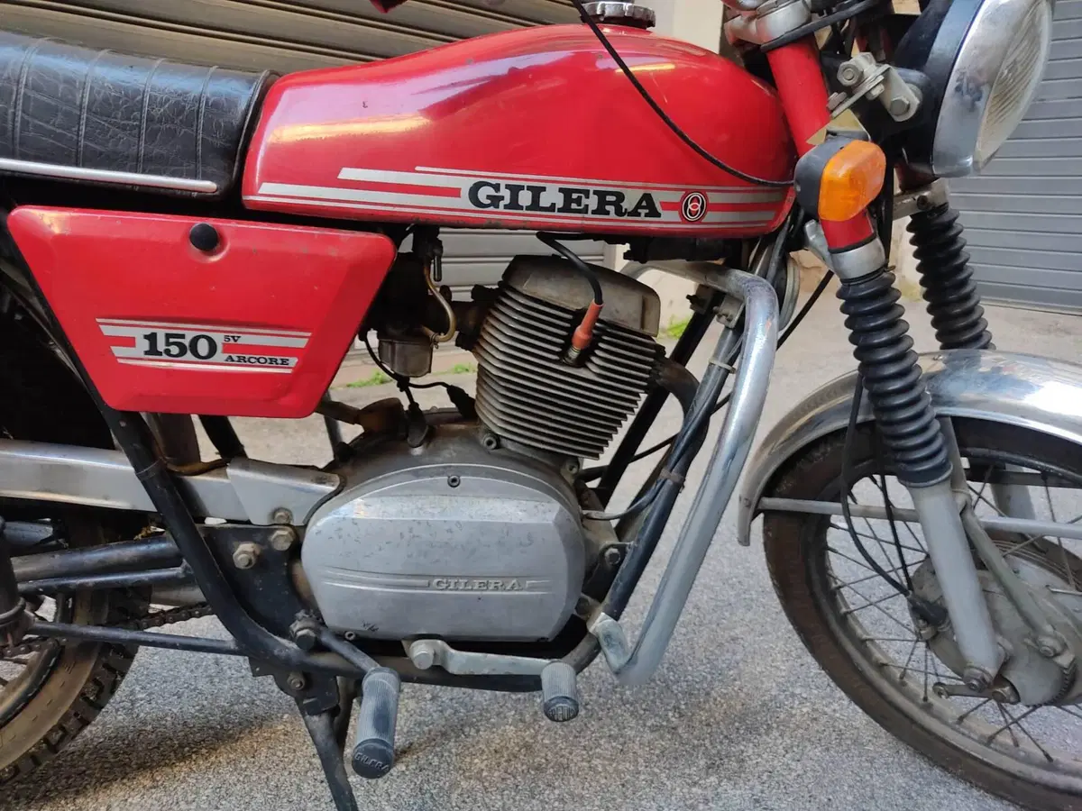 Gilera Arcore 150 (5)