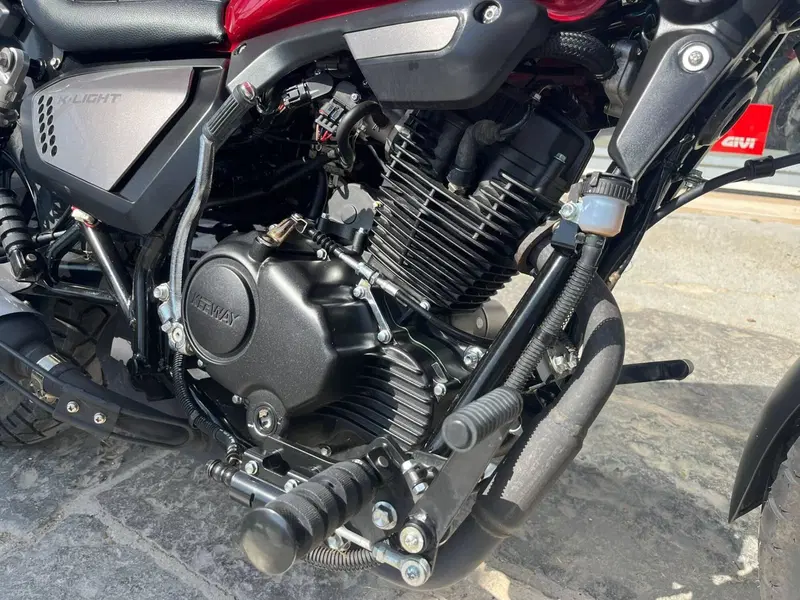 Keeway Motor K-Light 125 (2021 - 25) (7)