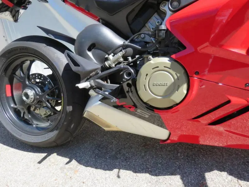 Ducati Panigale V4 S (2022 - 24) (11)