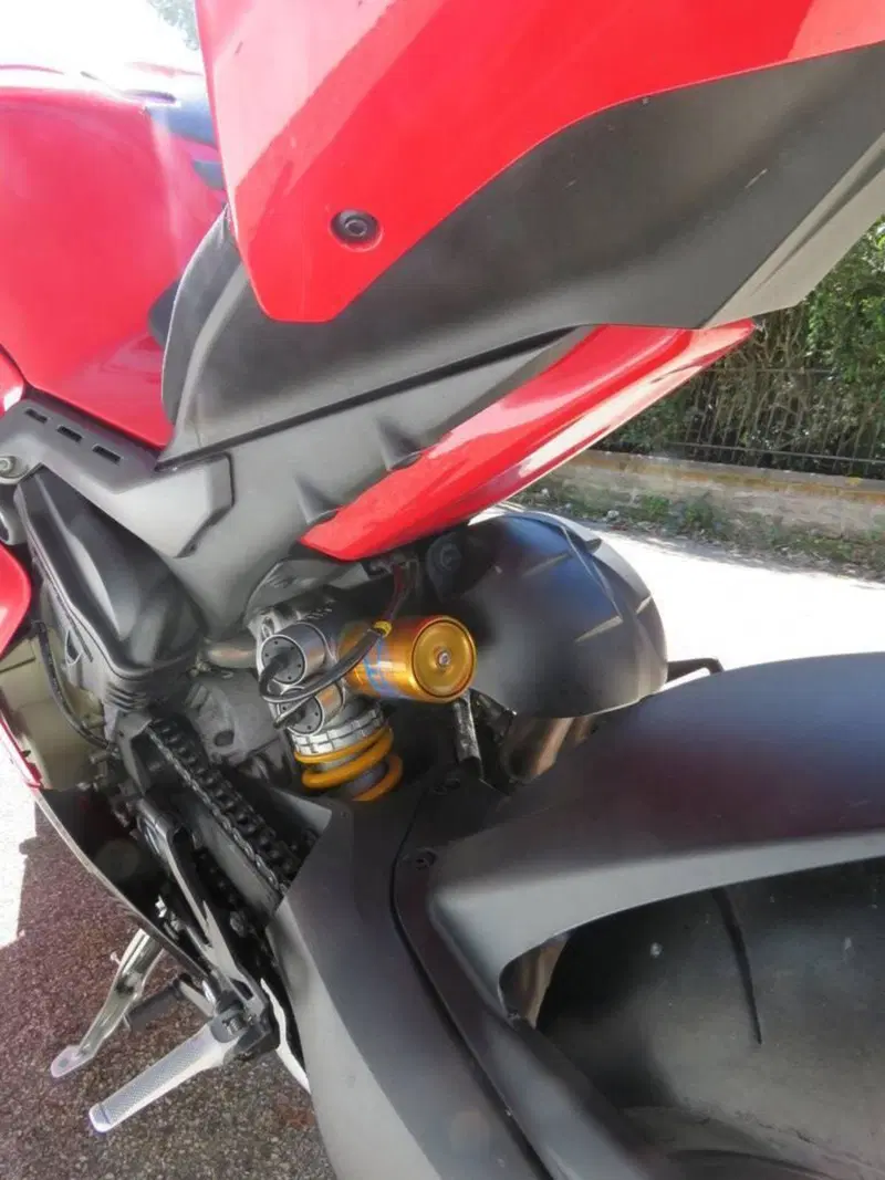 Ducati Panigale V4 S (2022 - 24) (15)