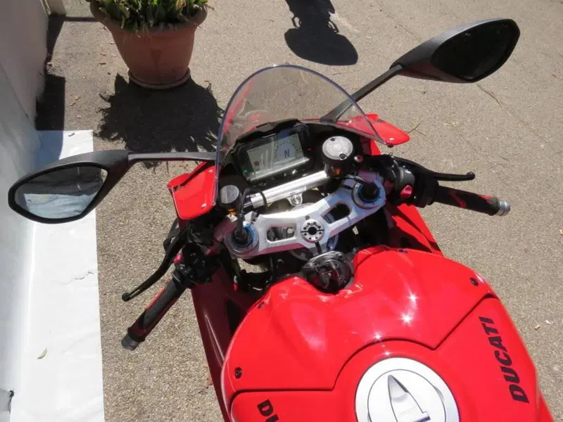 Ducati Panigale V4 S (2022 - 24) (17)