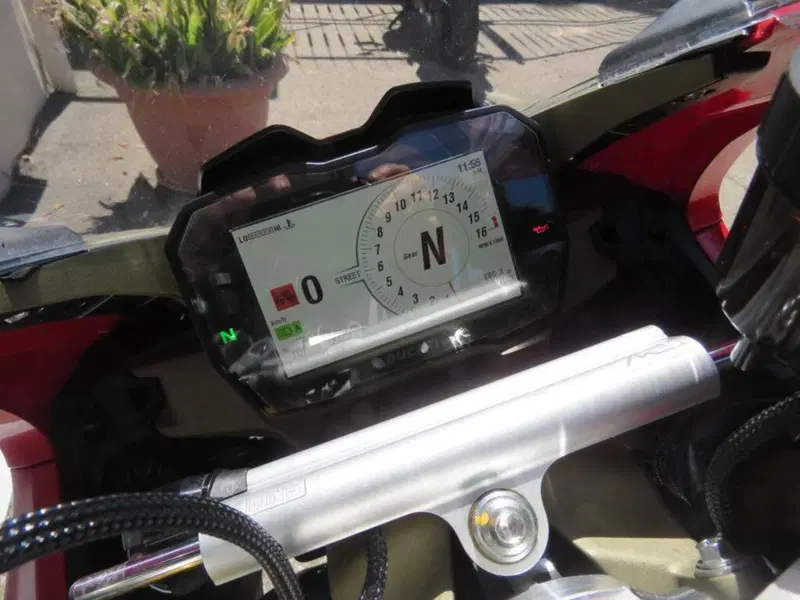 Ducati Panigale V4 S (2022 - 24) (18)