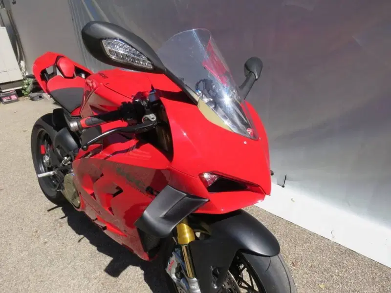 Ducati Panigale V4 S (2022 - 24) (19)