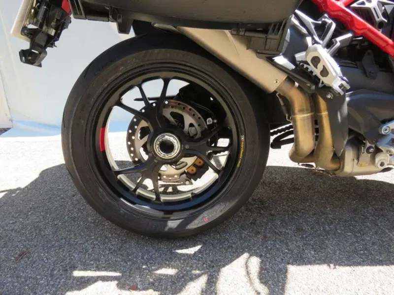 Ducati Multistrada V4 Pikes Peak (2021 - 24) (9)