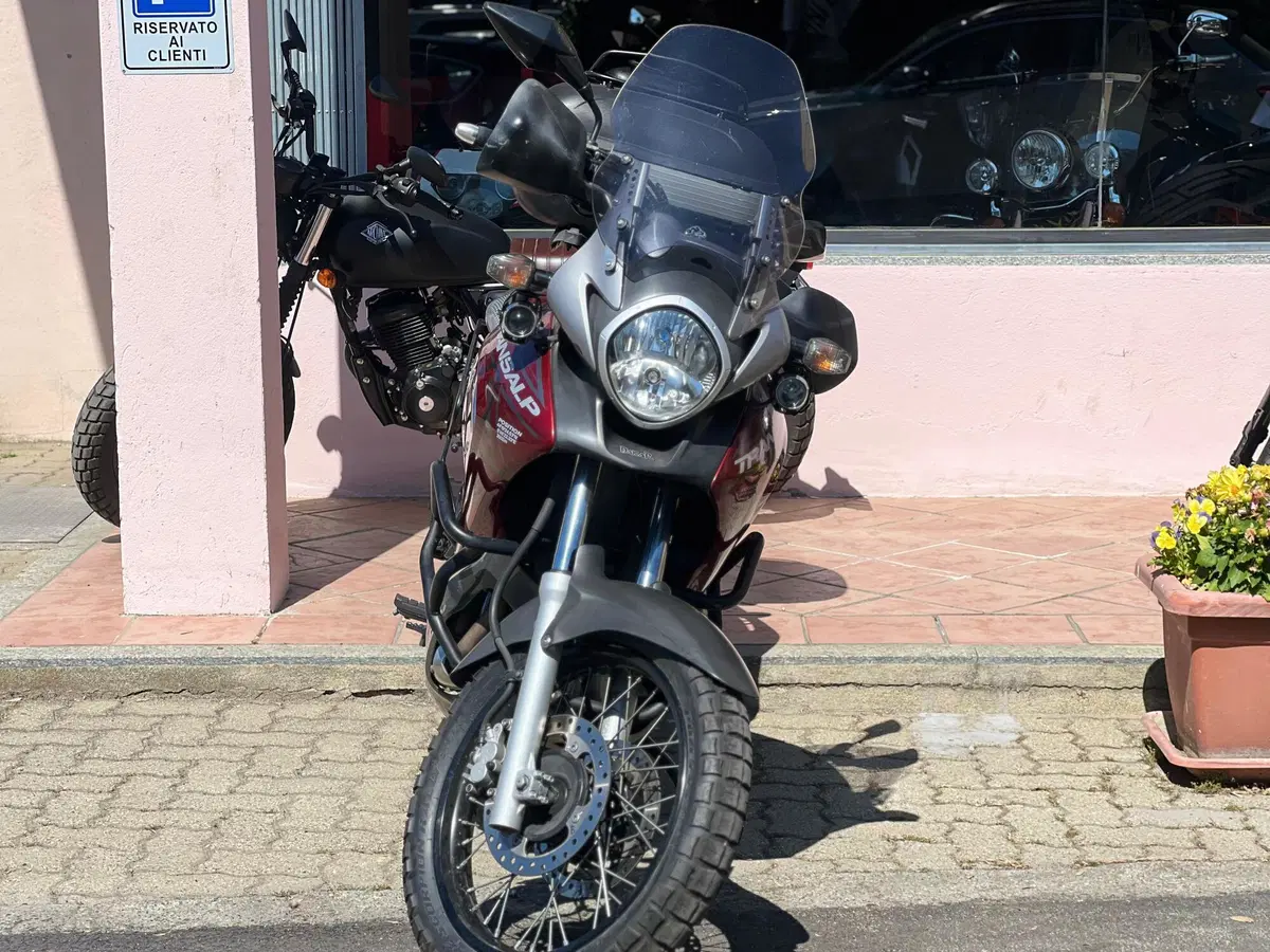 Honda Transalp XL 700 V (2007 - 2013) (2)