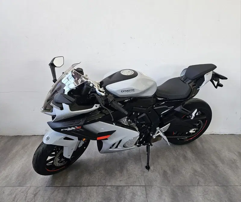 CFMOTO 675SR-R (2025 - 26)