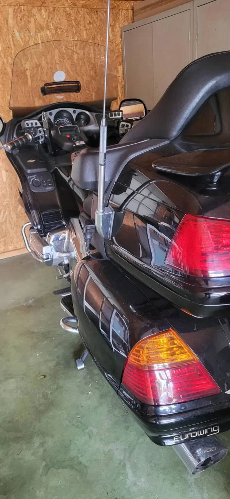 Honda GL 1800 Gold Wing (2000 - 05) (4)