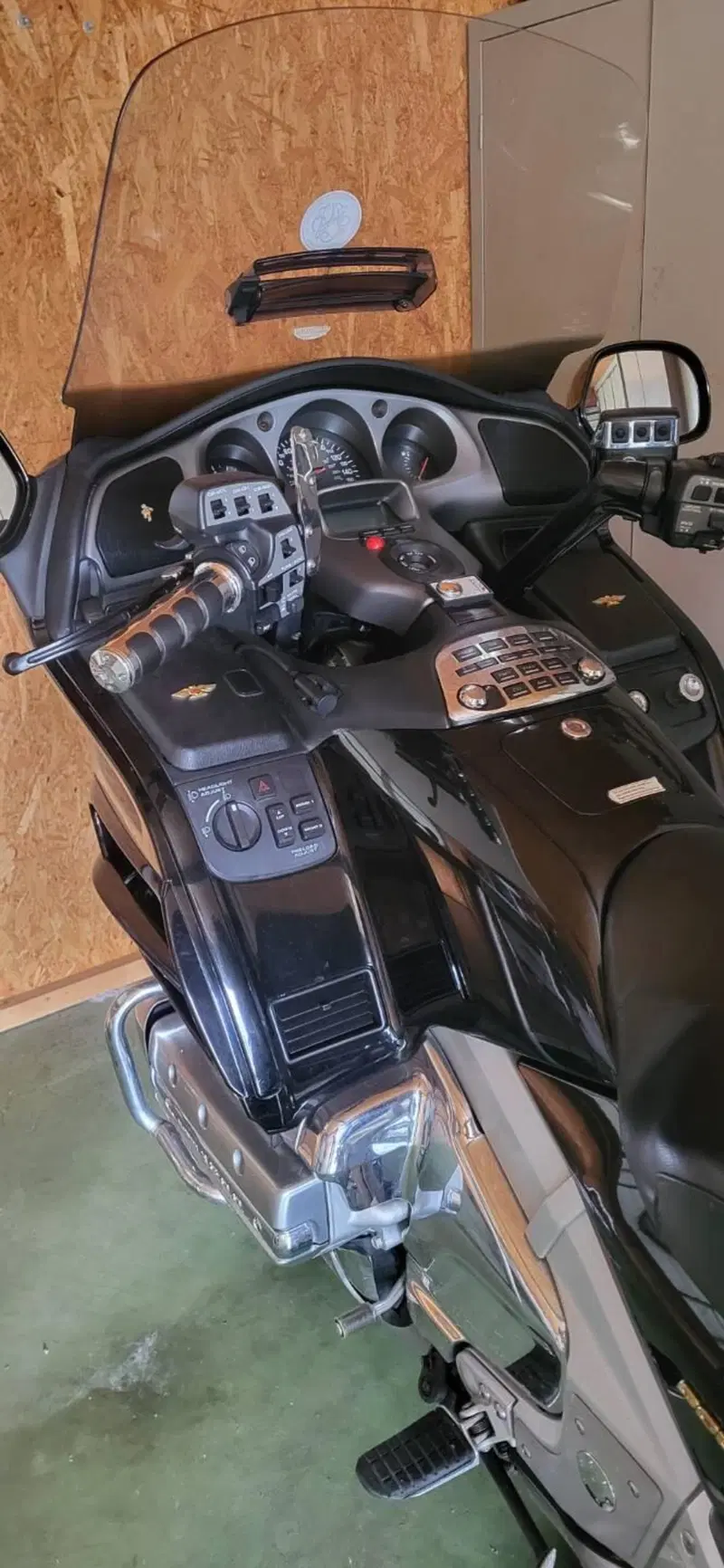 Honda GL 1800 Gold Wing (2000 - 05) (7)