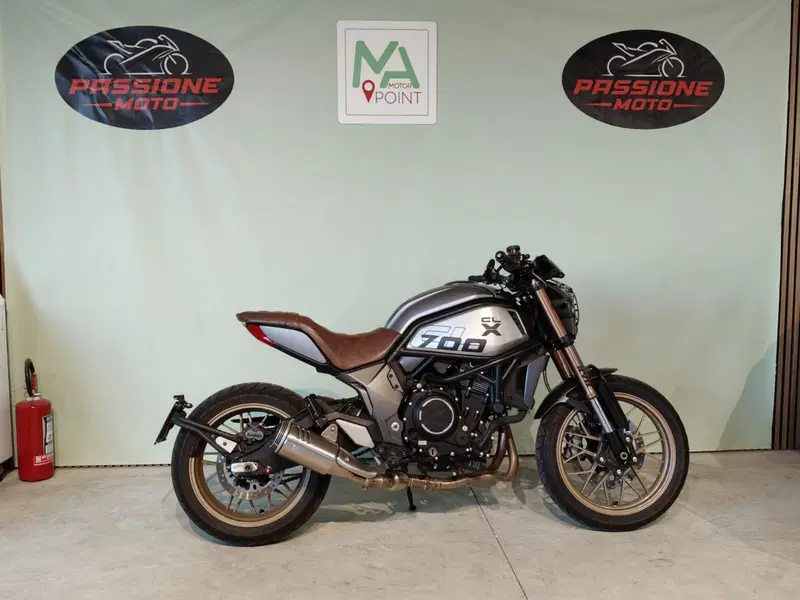 CFMOTO 700CL-X Heritage (2021 - 26)