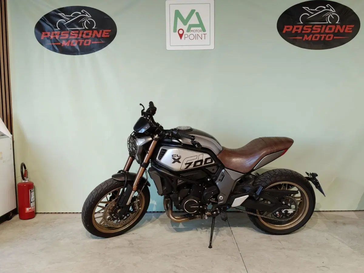 CFMOTO 700CL-X Heritage (2021 - 26) (2)