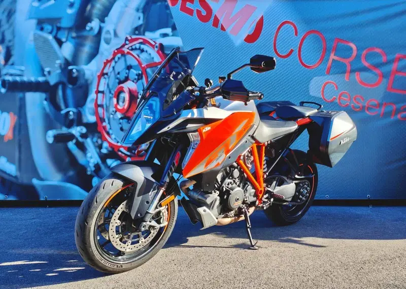 KTM 1290 Super Duke GT ABS (2016 - 18) (2)