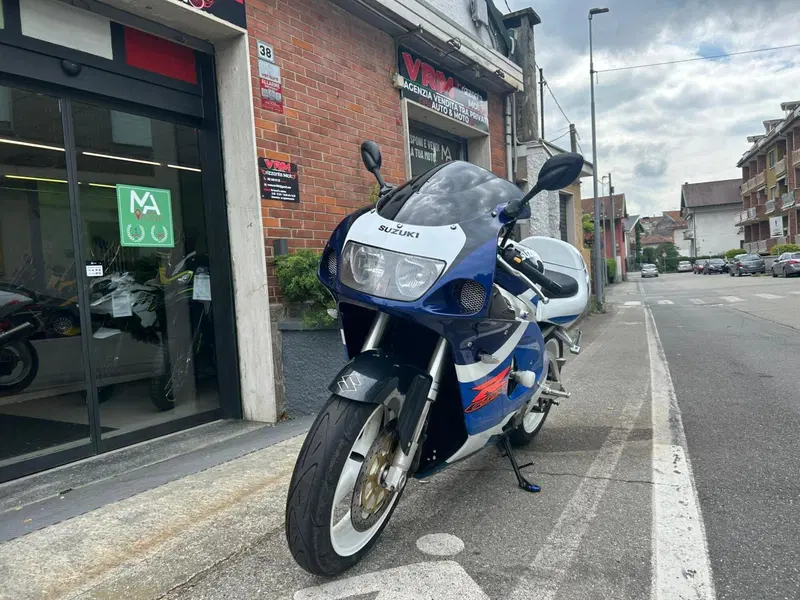 Suzuki GSX R 750 (1999 - 03) (4)