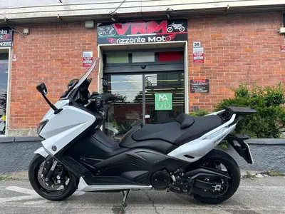 Yamaha T-Max 530 ABS (2015 - 17) usata