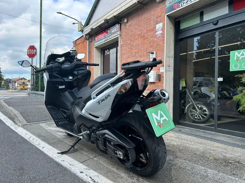 Yamaha T-Max 530 ABS (2015 - 17) (4)