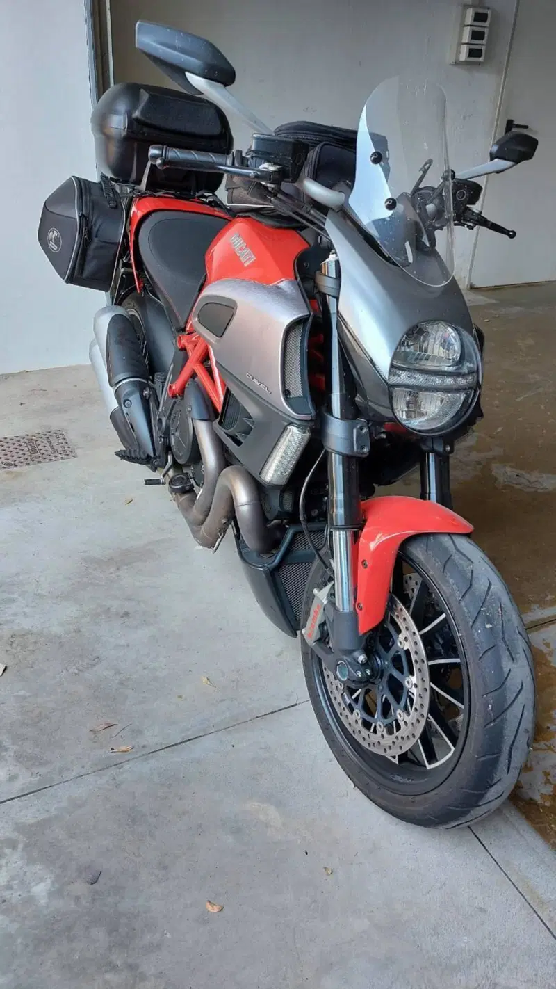 Ducati Diavel 1200 (2010 - 13) (3)